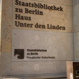 Eingangsbereich Staatsbibliothek zu Berlin - Haus Unter den Linden